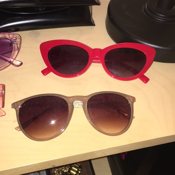 Sunglasses - Picture 3 of 3